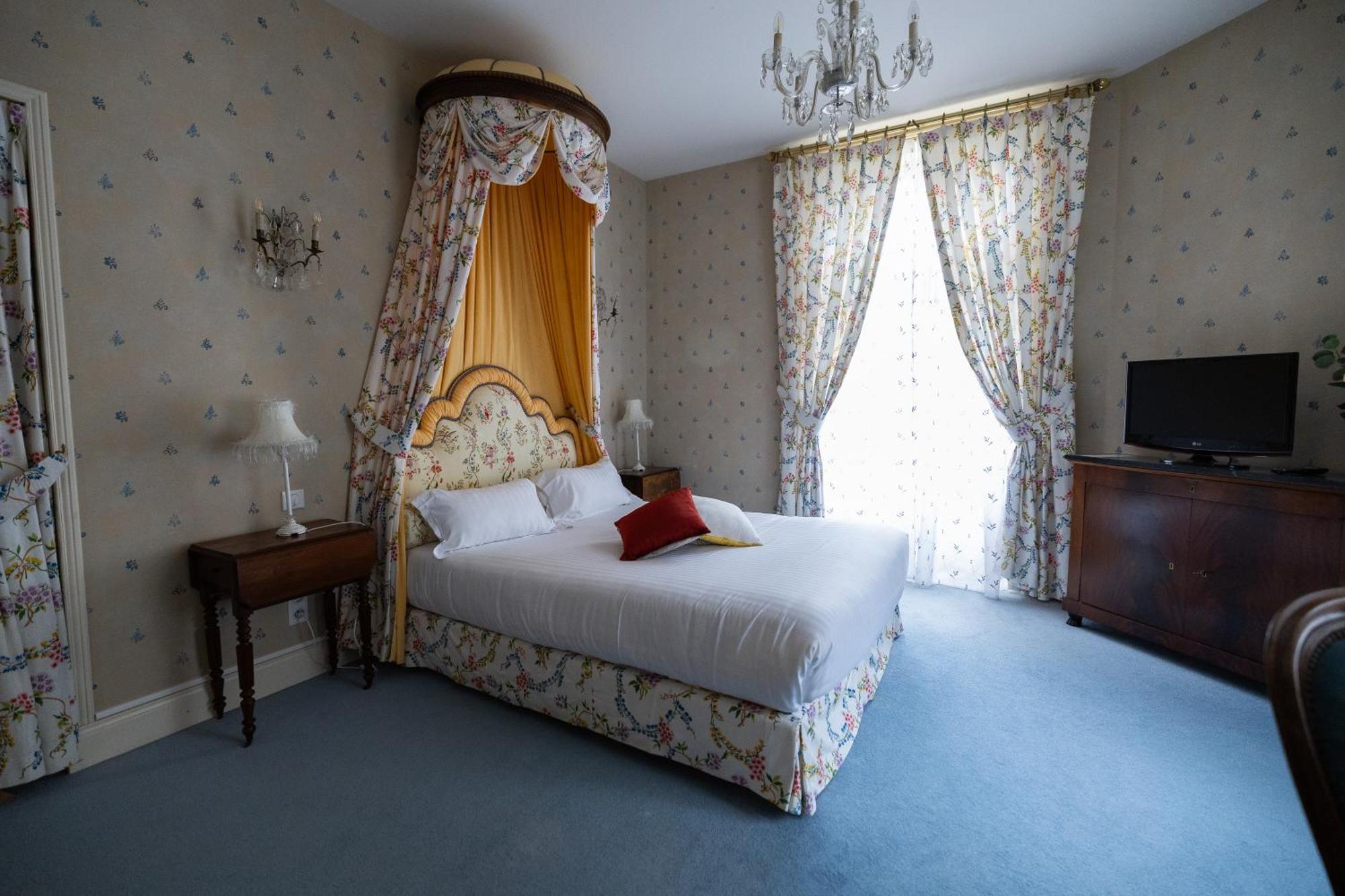 Hotel Domaine De Brou Noyant-de-Touraine Esterno foto